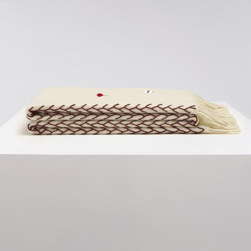 LAGOMORO CABANON THROW BLANKET