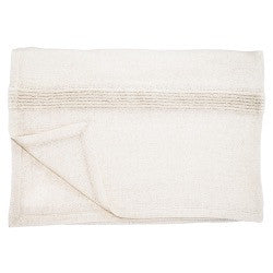 DANAE THROW