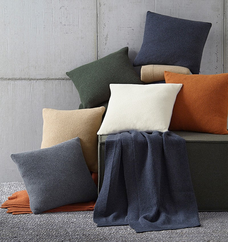 PETTRA - DECORATIVE PILLOW